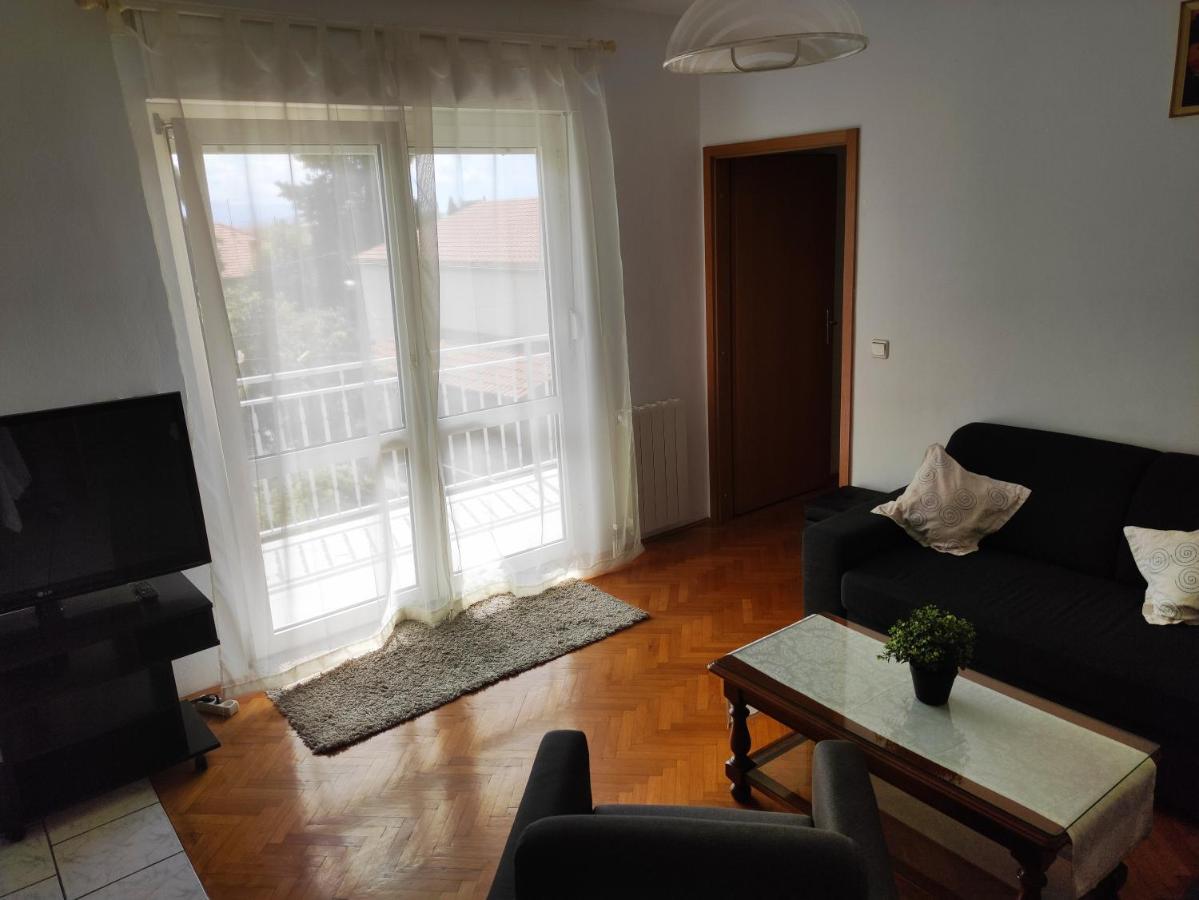 Guesthouse Varnica Kaštel Lukšić Exterior foto