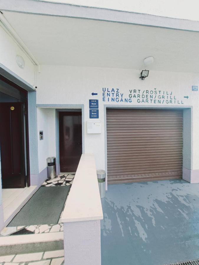 Guesthouse Varnica Kaštel Lukšić Exterior foto