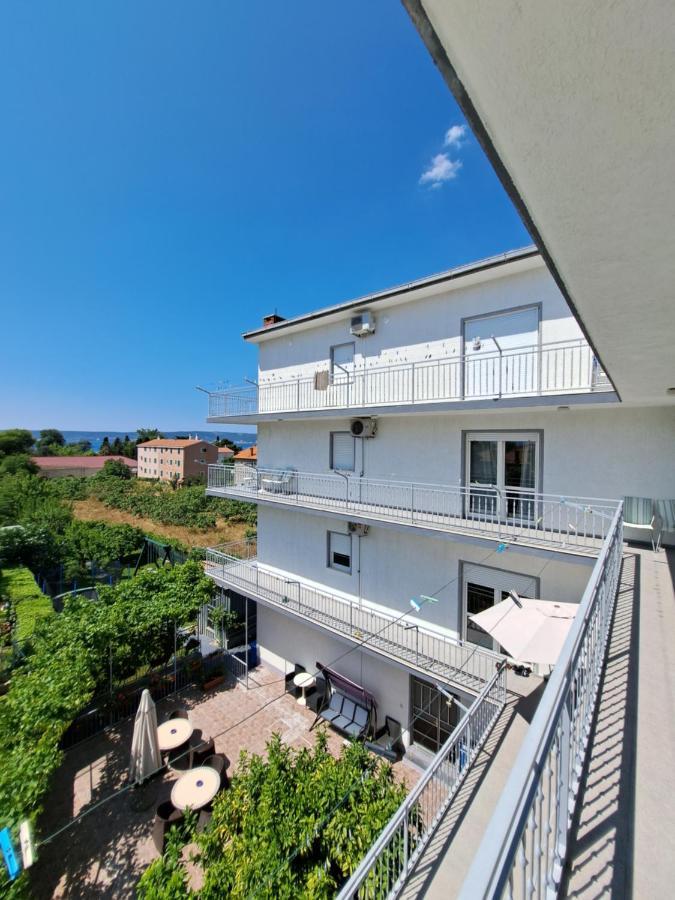 Guesthouse Varnica Kaštel Lukšić Exterior foto