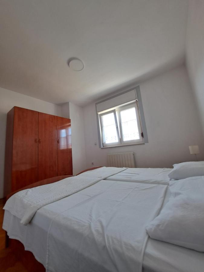 Guesthouse Varnica Kaštel Lukšić Exterior foto