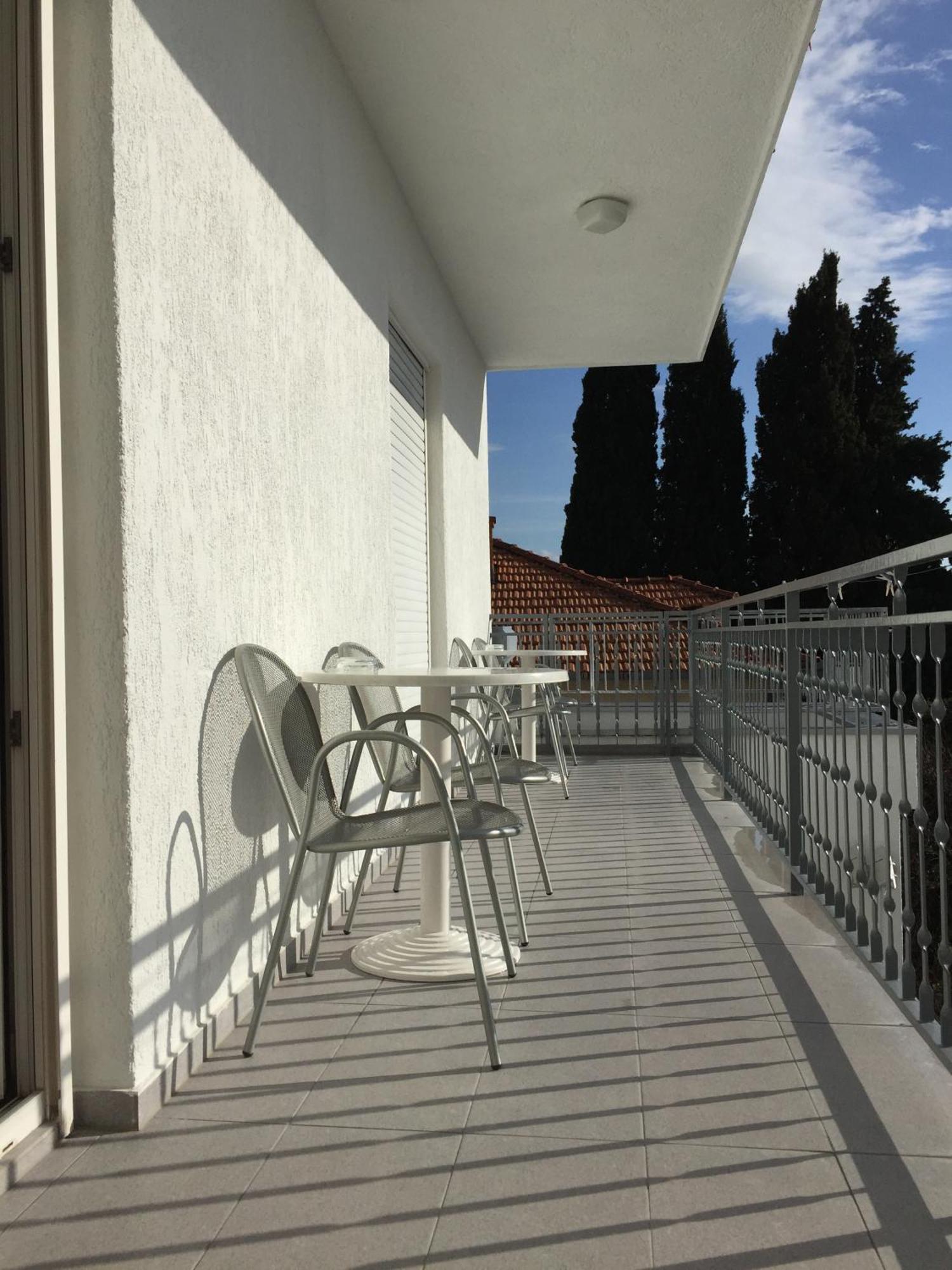 Guesthouse Varnica Kaštel Lukšić Habitación foto