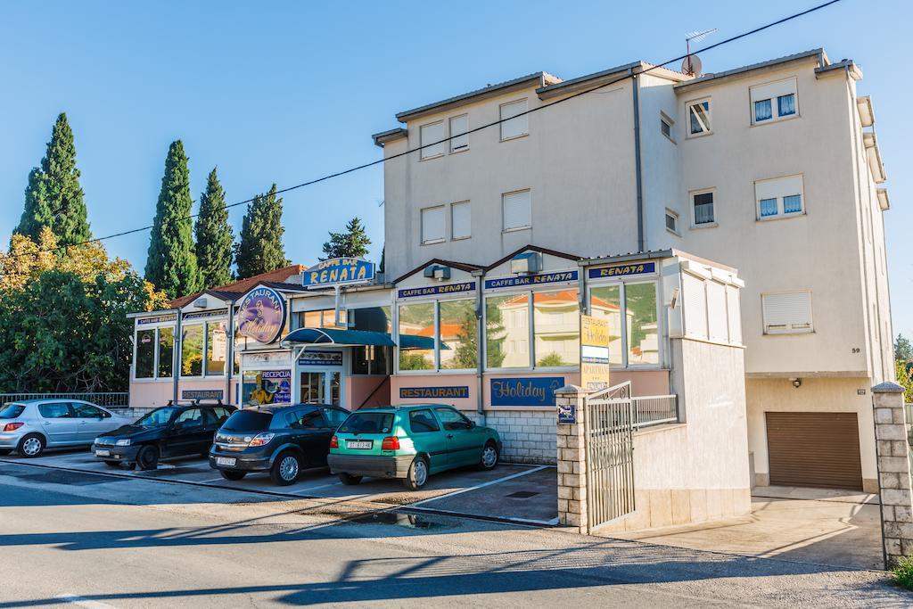Guesthouse Varnica Kaštel Lukšić Exterior foto